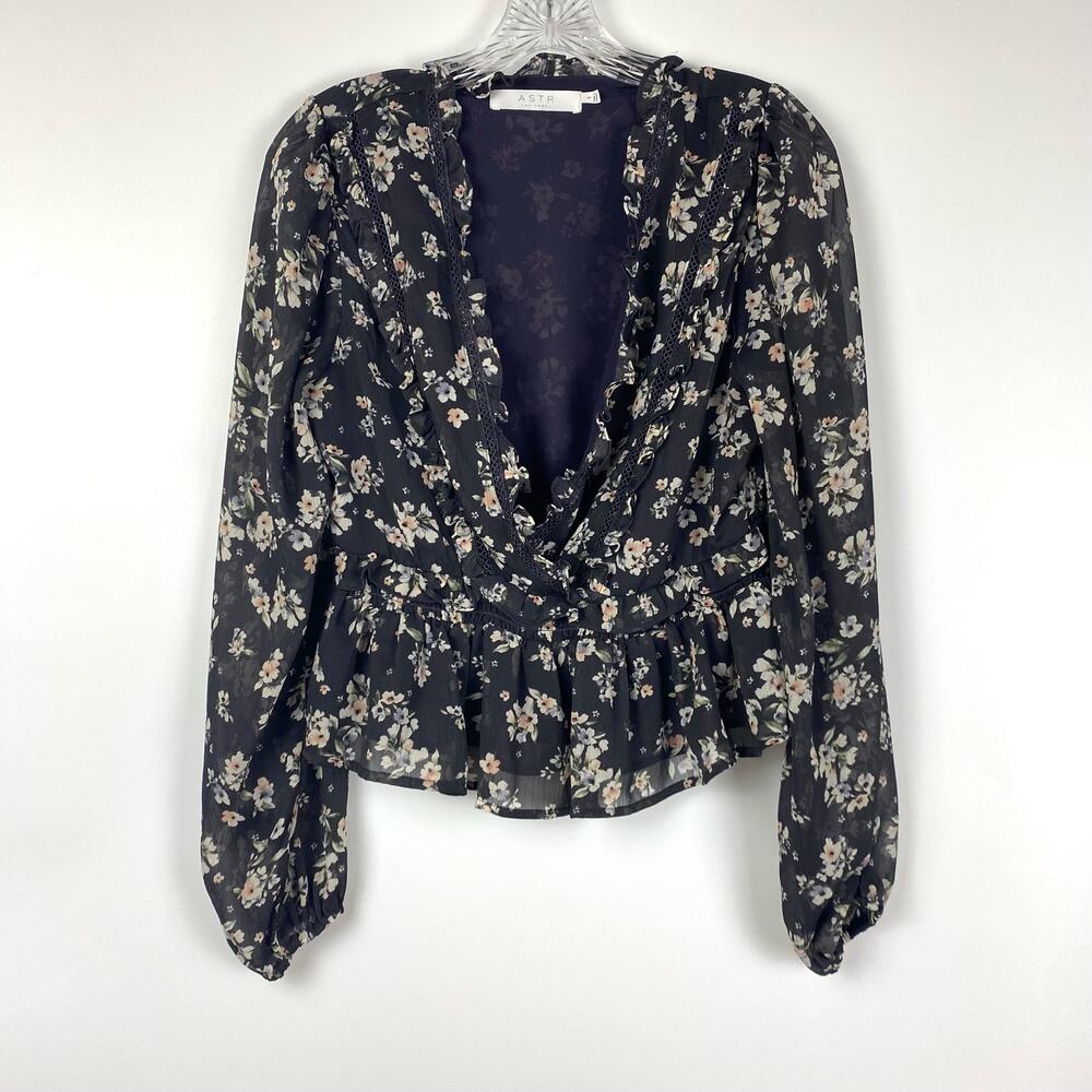 ASTR The Label Ditsy Floral Chiffon Faux Wrap Sheer Sleeve Womens Size Small - Picture 3 of 13